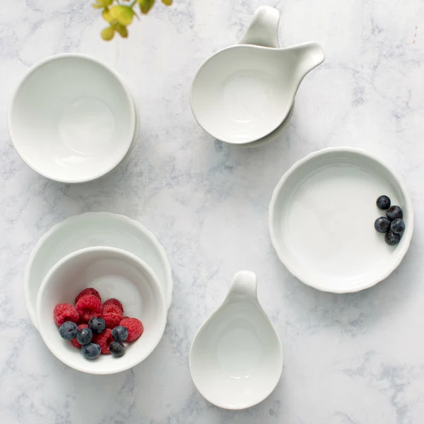 Acopa 8 Oz. Round Bright White Fluted Porcelain Souffle / Creme Brulee Dish - 36/Case - Image 4